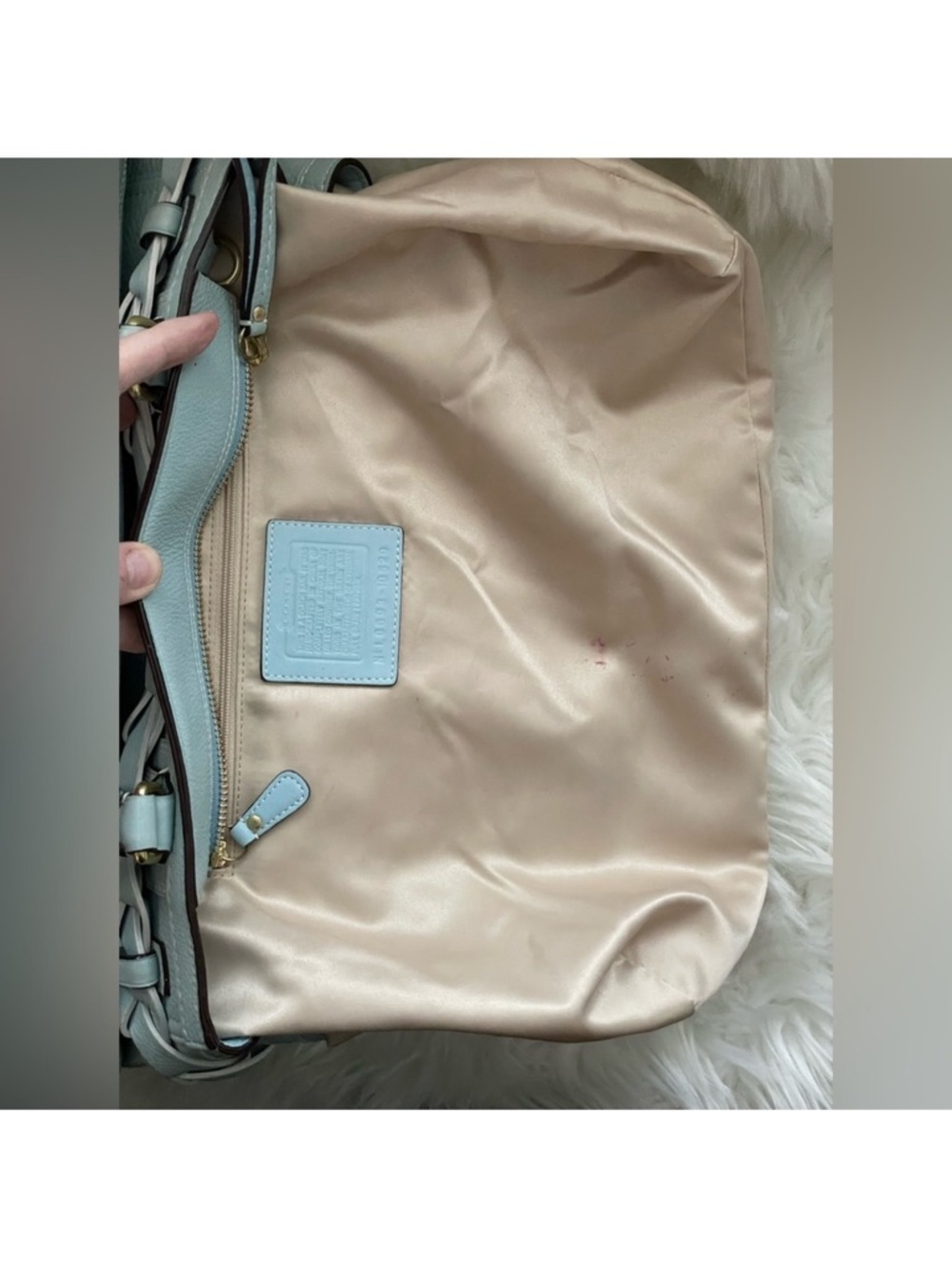 COACH Baby Blue Pebble Leather
2006 Hampton's Carryall - Picture 12 of 16